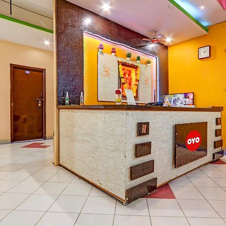Oyo Flagship Hotel Samruddhi Lodge Nirmal  외부 사진