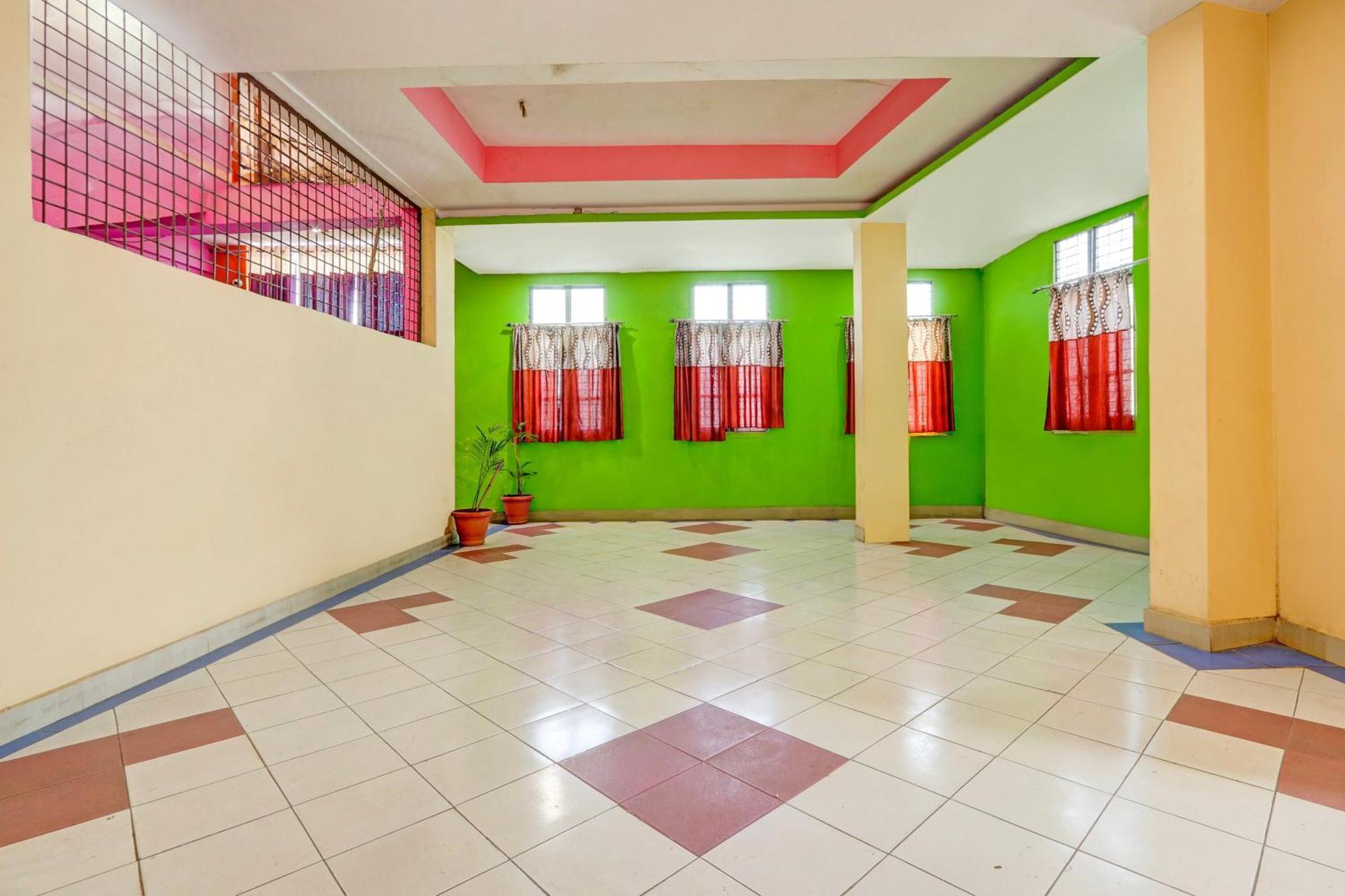 Oyo Flagship Hotel Samruddhi Lodge Nirmal  외부 사진